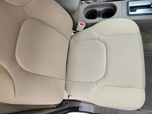 Used 2017 Nissan Frontier SV image 24