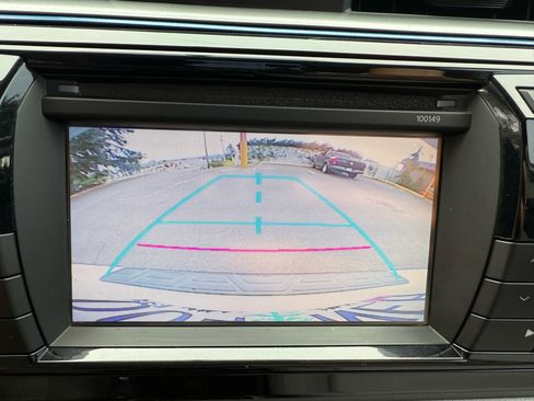 Used 2014 Toyota Corolla S Premium image 26