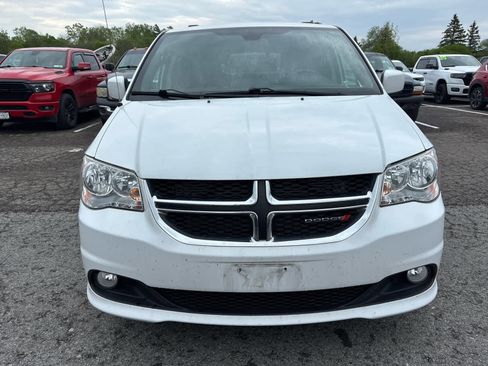 Used 2020 Dodge Grand Caravan SXT w/ Driver Convenience Group FWD image 7