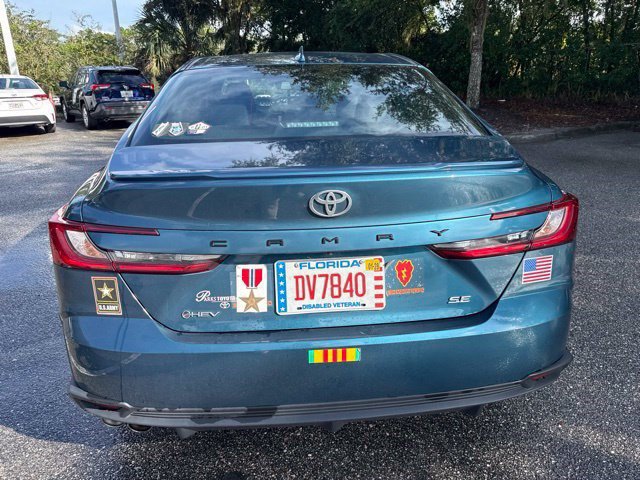 Used 2025 Toyota Camry SE w/ Multimedia Upgrade Package FWD image 4