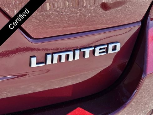 Used 2025 Jeep Grand Cherokee Limited image 35