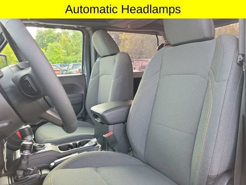 Used 2026 Jeep Wrangler Sport AWD/4WD image 24