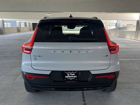 Used 2021 Volvo XC40 T5 R-Design w/ Advanced Package AWD/4WD image 31