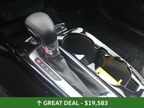 Used 2025 Chevrolet Trax LT image 25