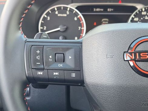 Used 2025 Nissan Rogue SV AWD/4WD image 30