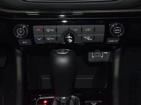 New 2026 Jeep Compass Latitude AWD/4WD image 14