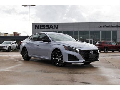 Used 2023 Nissan Altima 2.5 SR