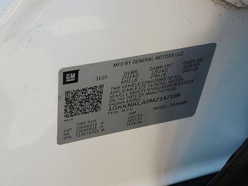 Used 2021 GMC Acadia SLE w/ Driver Convenience Package FWD image 27