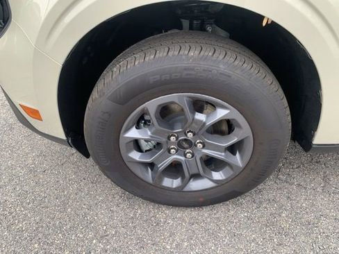 New 2025 Ford Maverick XLT w/ XLT Luxury Package image 32