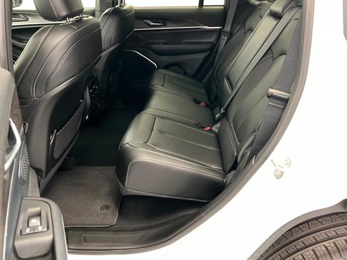 New 2026 Jeep Grand Cherokee Limited image 21