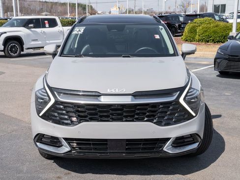 Used 2023 Kia Sportage SX image 2