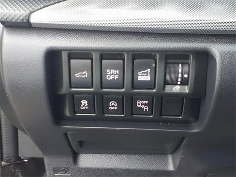 Used 2020 Subaru Forester Limited image 22