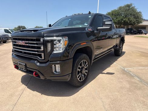 Used 2023 GMC Sierra 2500 AT4 w/ AT4 Premium Plus Package AWD/4WD image 3