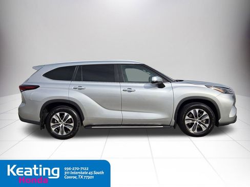 Used 2024 Toyota Highlander LE image 9