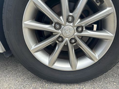 Used 2019 Hyundai Sonata SE FWD image 17