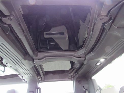 New 2026 GMC Hummer EV 4x4 Crew Cab image 30