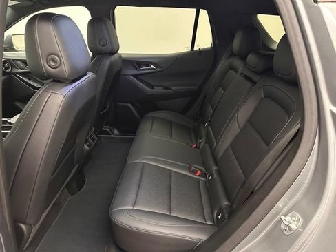 Used 2025 Chevrolet Equinox LT w/ Convenience Package II AWD/4WD image 19
