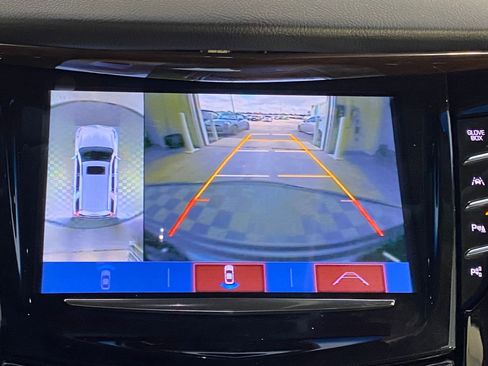 Used 2020 Cadillac Escalade Luxury image 24