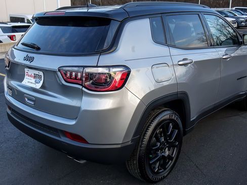 Used 2022 Jeep Compass Altitude w/ Convenience Group image 8