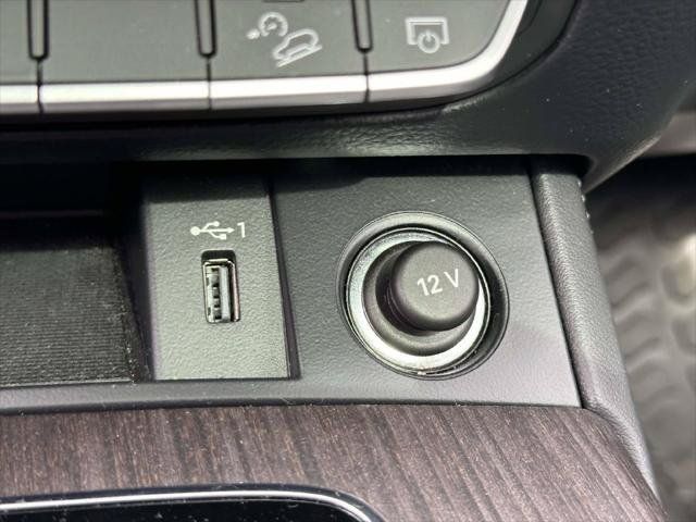 Used 2022 Audi Q5 2.0T Premium Plus w/ Premium Plus Package AWD/4WD image 26