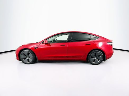 Used 2023 Tesla Model 3 Standard Range image 4
