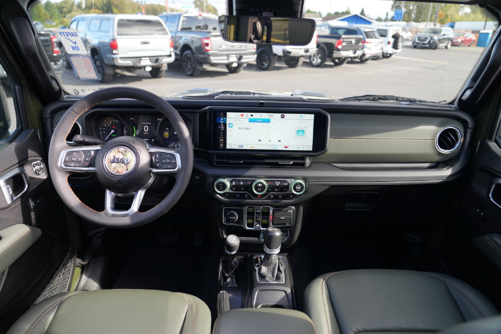 Used 2024 Jeep Wrangler High Altitude AWD/4WD image 25