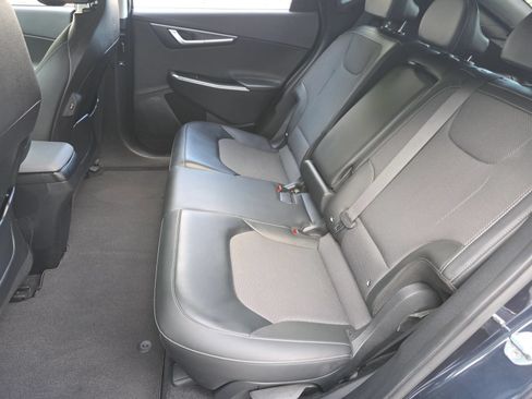 Used 2022 Kia EV6 Light RWD image 32