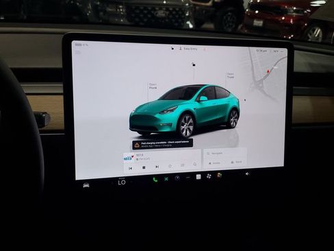 Used 2023 Tesla Model Y Long Range AWD/4WD image 25
