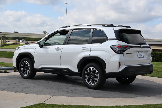 New 2026 Subaru Forester Premium AWD/4WD image 5