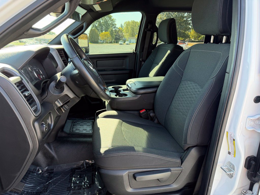 Used 2025 RAM 5500 Tradesman AWD/4WD image 3