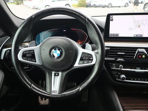 Used 2021 BMW 530i xDrive w/ M Sport Package AWD/4WD image 13