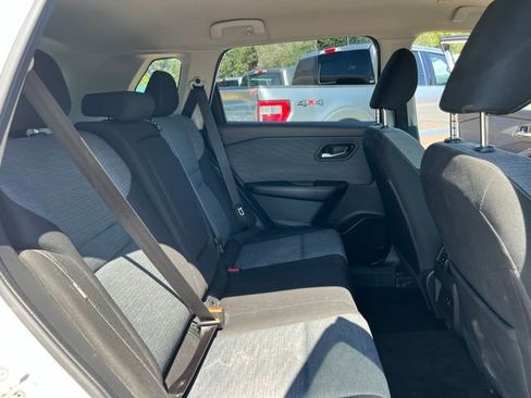 Used 2023 Nissan Rogue SV image 28