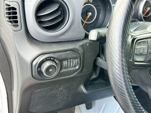 Used 2022 Jeep Wrangler Unlimited Sport AWD/4WD image 11