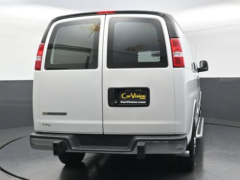 Used 2024 Chevrolet Express 2500 w/ Driver Convenience Package RWD image 4