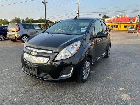 Used 2015 Chevrolet Spark LT image 3