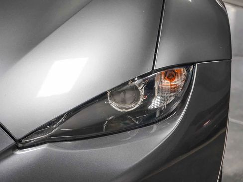 Used 2021 MAZDA MX-5 Miata RF Grand Touring image 7