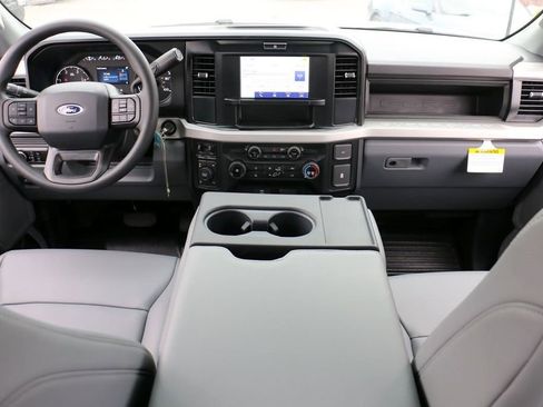 New 2026 Ford F250 XL w/ XL Chrome Package AWD/4WD image 23