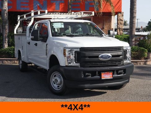 Used 2018 Ford F250 XL w/ Power Equipment Group AWD/4WD image 2