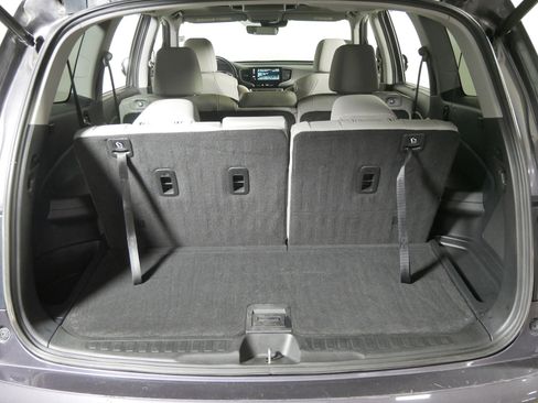 Used 2020 Honda Pilot Touring image 18