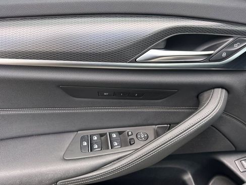 Used 2023 BMW 530e w/ M Sport Package image 10