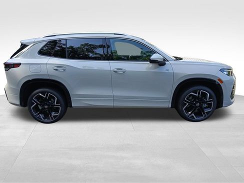 New 2026 Volkswagen Tiguan SEL R-Line AWD/4WD image 6