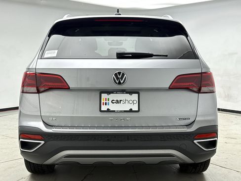 Used 2023 Volkswagen Taos SE AWD/4WD image 4
