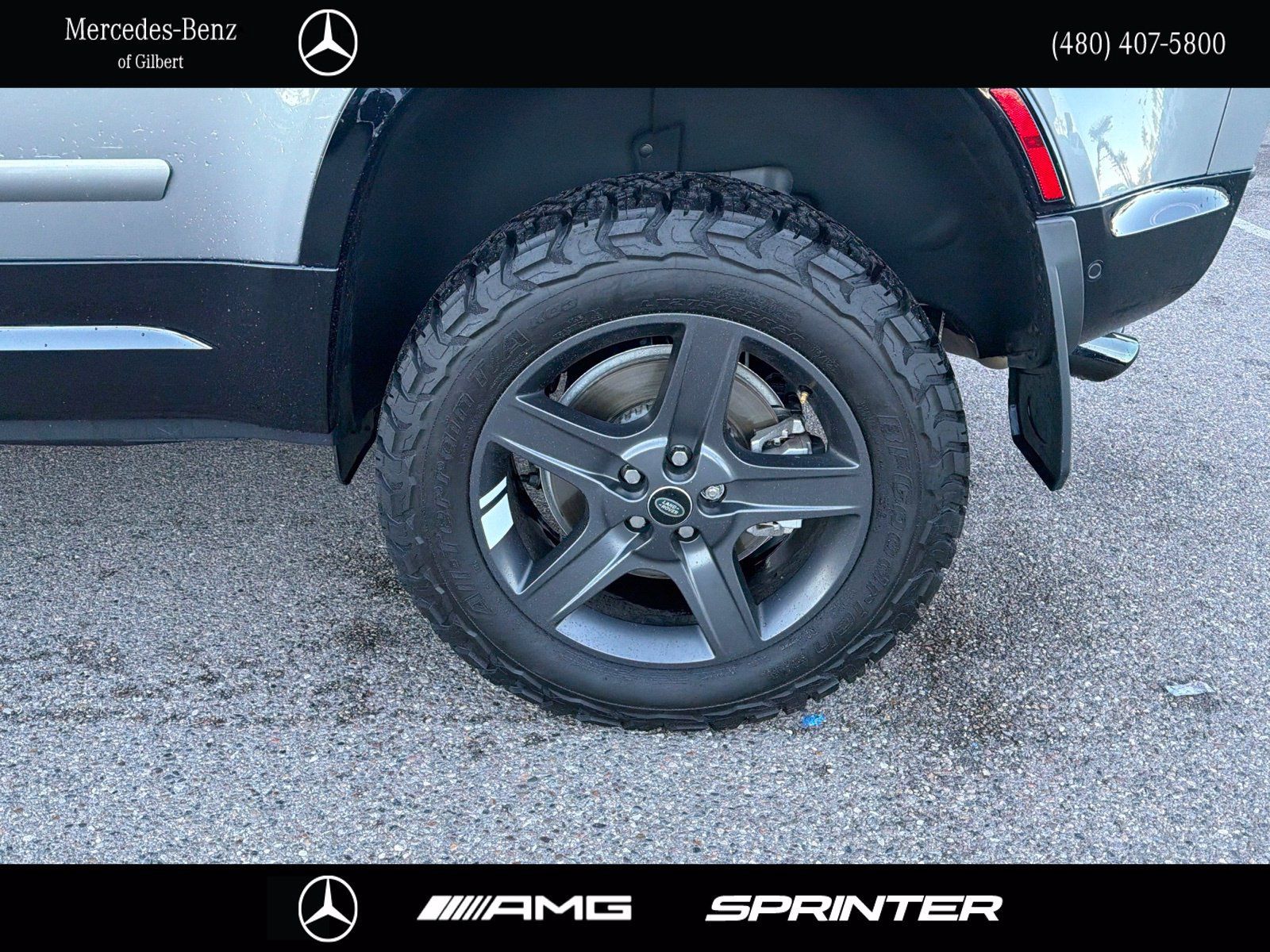 Used 2023 Land Rover Defender 110 X-Dynamic SE AWD/4WD image 6