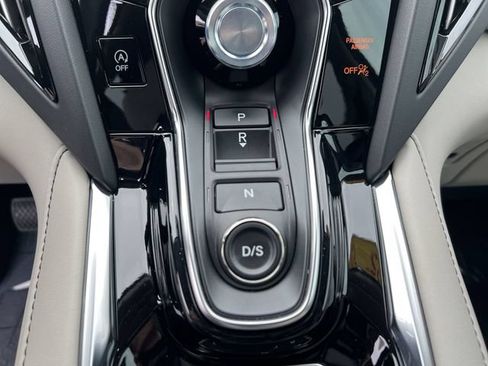 Used 2025 Acura RDX SH-AWD w/ Technology Package image 18