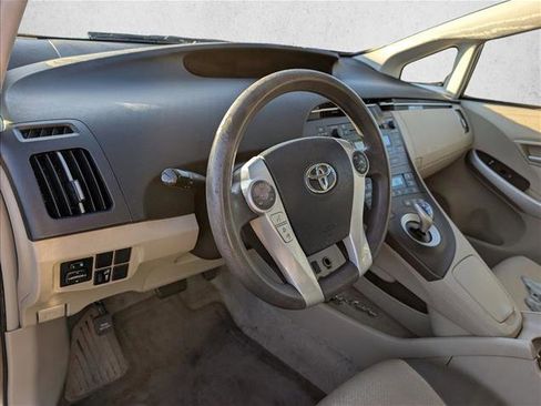 Used 2010 Toyota Prius Three image 7
