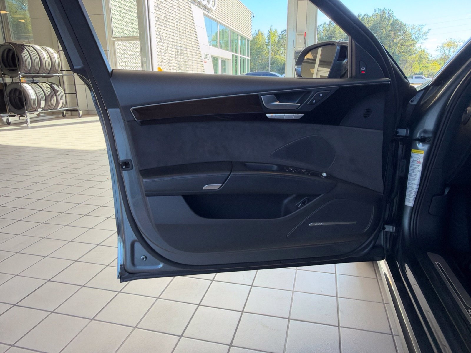 Used 2017 Audi A8 L 3.0T w/ Executive Package AWD/4WD image 28
