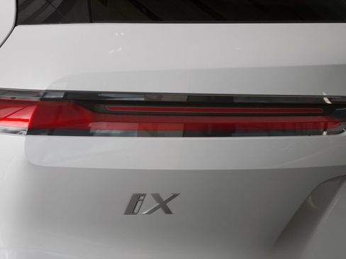 Used 2026 BMW iX xDrive60 w/ M Sport Package image 37