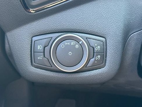 Used 2017 Ford Escape Titanium FWD image 32