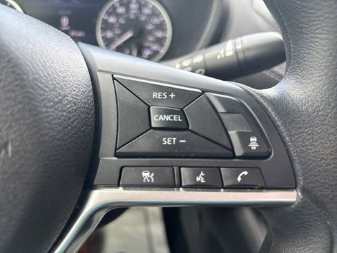 Used 2024 Nissan Sentra SV FWD image 34