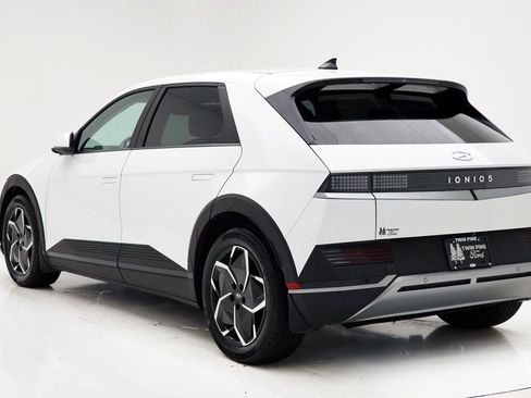 Used 2023 Hyundai Ioniq 5 SEL image 7